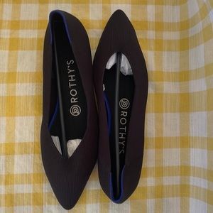Black Rothy’s Pointed Flats